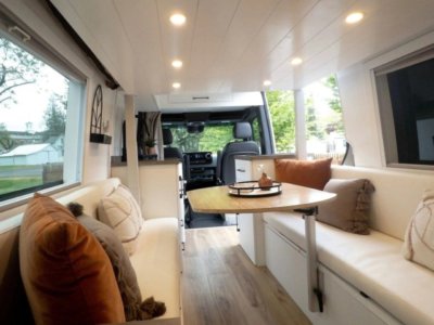 Campervan with Electric Bikes – Nightly Rental